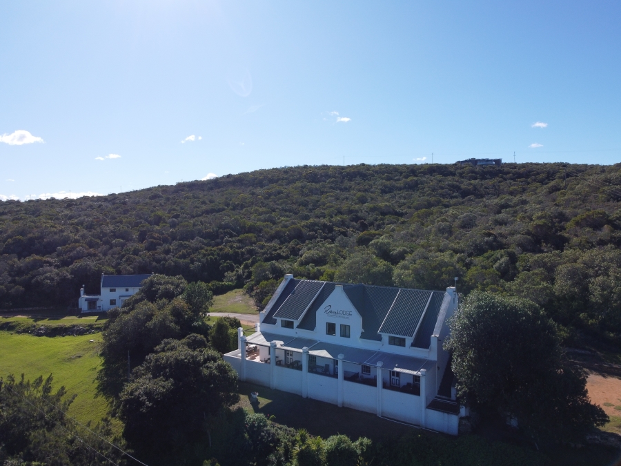8 Bedroom Property for Sale in Stilbaai Oos Western Cape